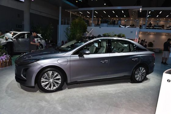 بنزین یا سوخت الکتریکی 2024 Hongqi Eqm5 ماشین رنگ سیاه تهویه موثر صندلی