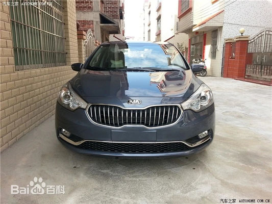 K3 Kia Subcompact Car 4 Door Sedan با صفحه لمسی با وضوح بالا